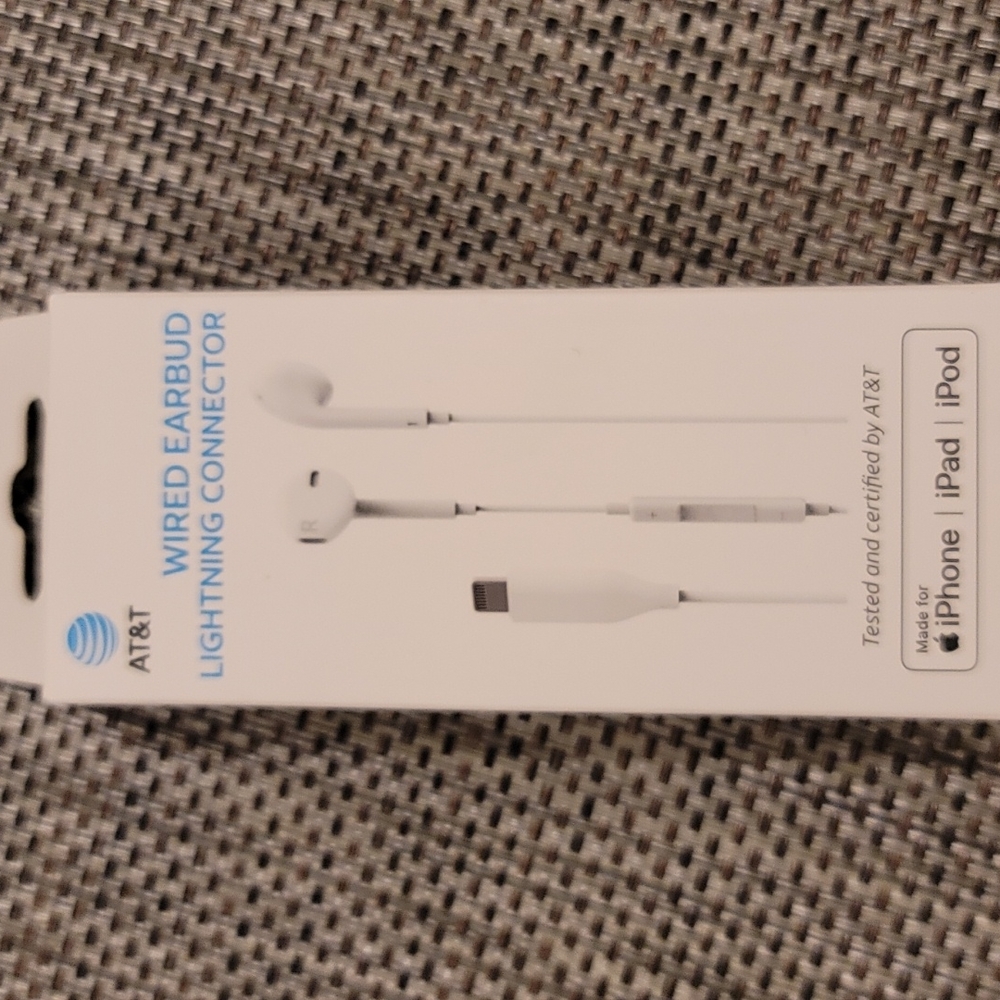 Wired Earbubs